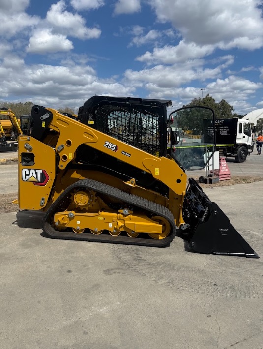 CAT 255 – 4.4t Posi Track